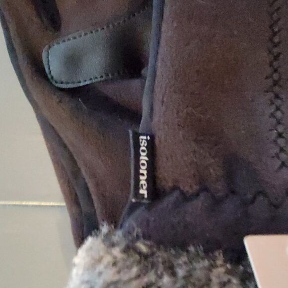 Isotoner Black Women's Lined Recycled Stretch Fleece Water Repellent Glo… - Picture 5 of 7